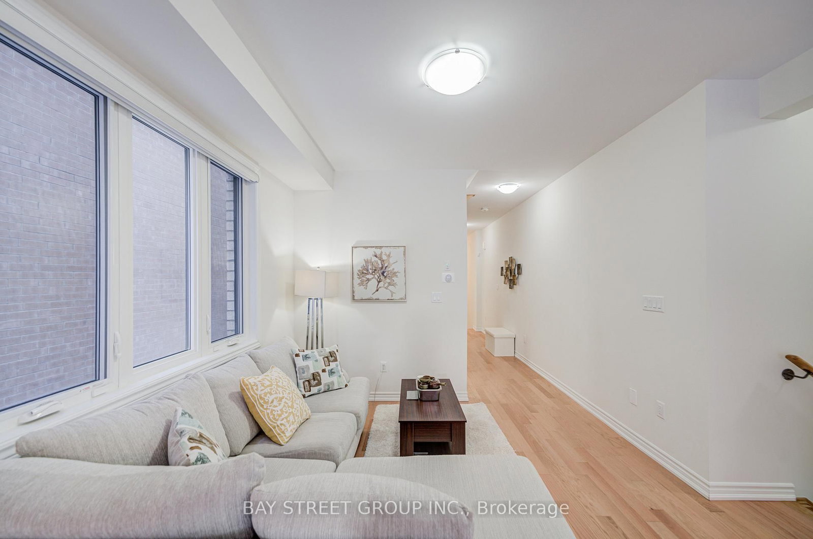 2916 Nakina Street - Photo 6