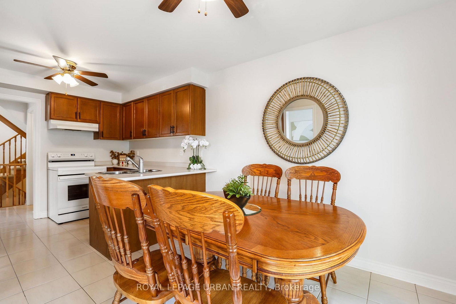 Detached House for sale at 1505 Garland Crescent, Pickering, Ontario, L1V 7B3 - Amberlea - MLS: E12922386