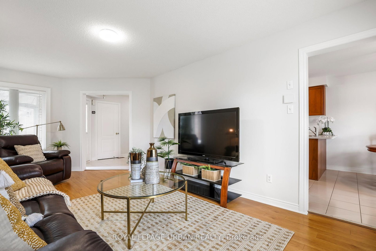 Detached House for sale at 1505 Garland Crescent, Pickering, Ontario, L1V 7B3 - Amberlea - MLS: E12922386