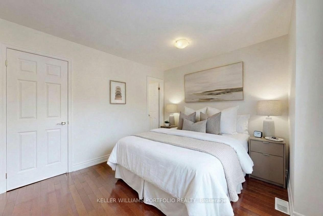 Detached House for sale at 49 Dolphin Drive, Toronto, Ontario, M1L 1N5 - Clairlea-Birchmount - MLS: E12922960