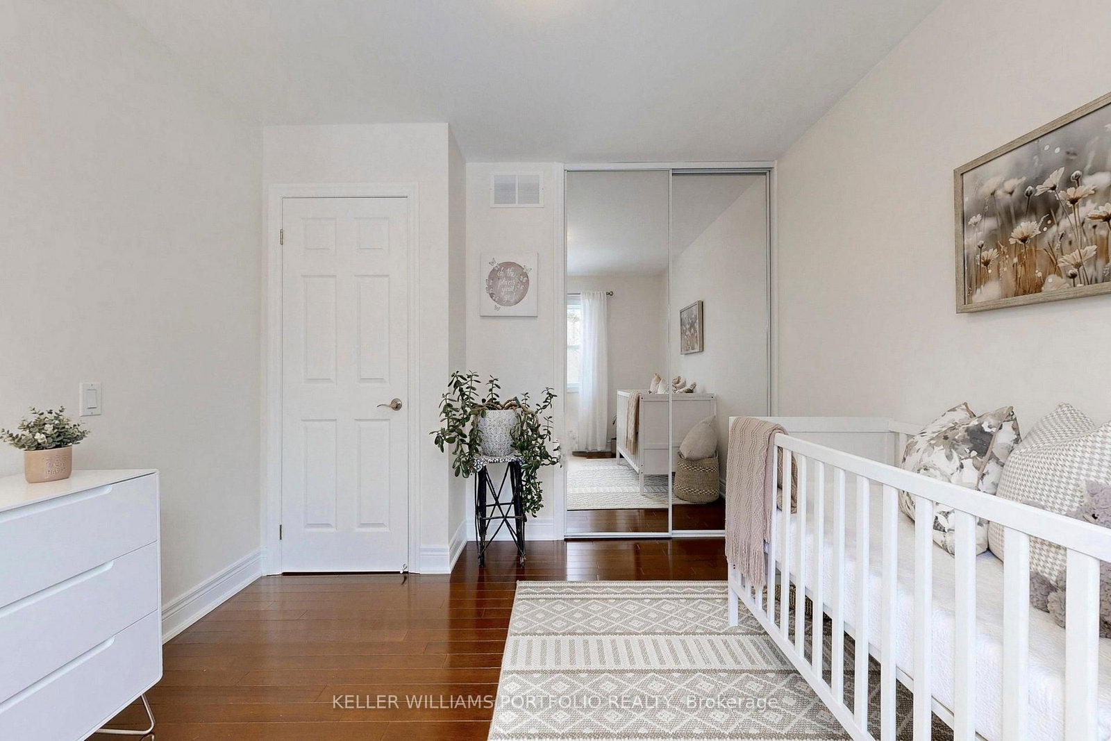 Detached House for sale at 49 Dolphin Drive, Toronto, Ontario, M1L 1N5 - Clairlea-Birchmount - MLS: E12922960