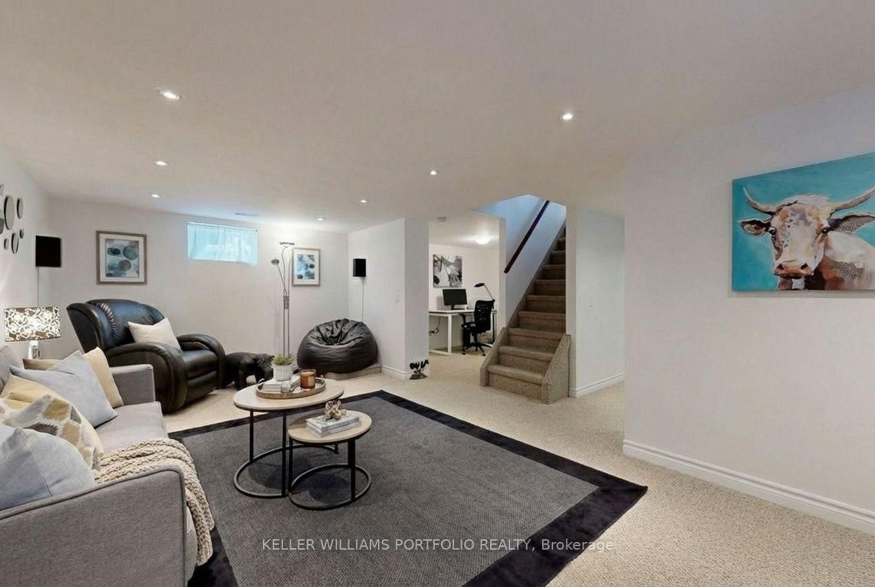 Detached House for sale at 49 Dolphin Drive, Toronto, Ontario, M1L 1N5 - Clairlea-Birchmount - MLS: E12922960