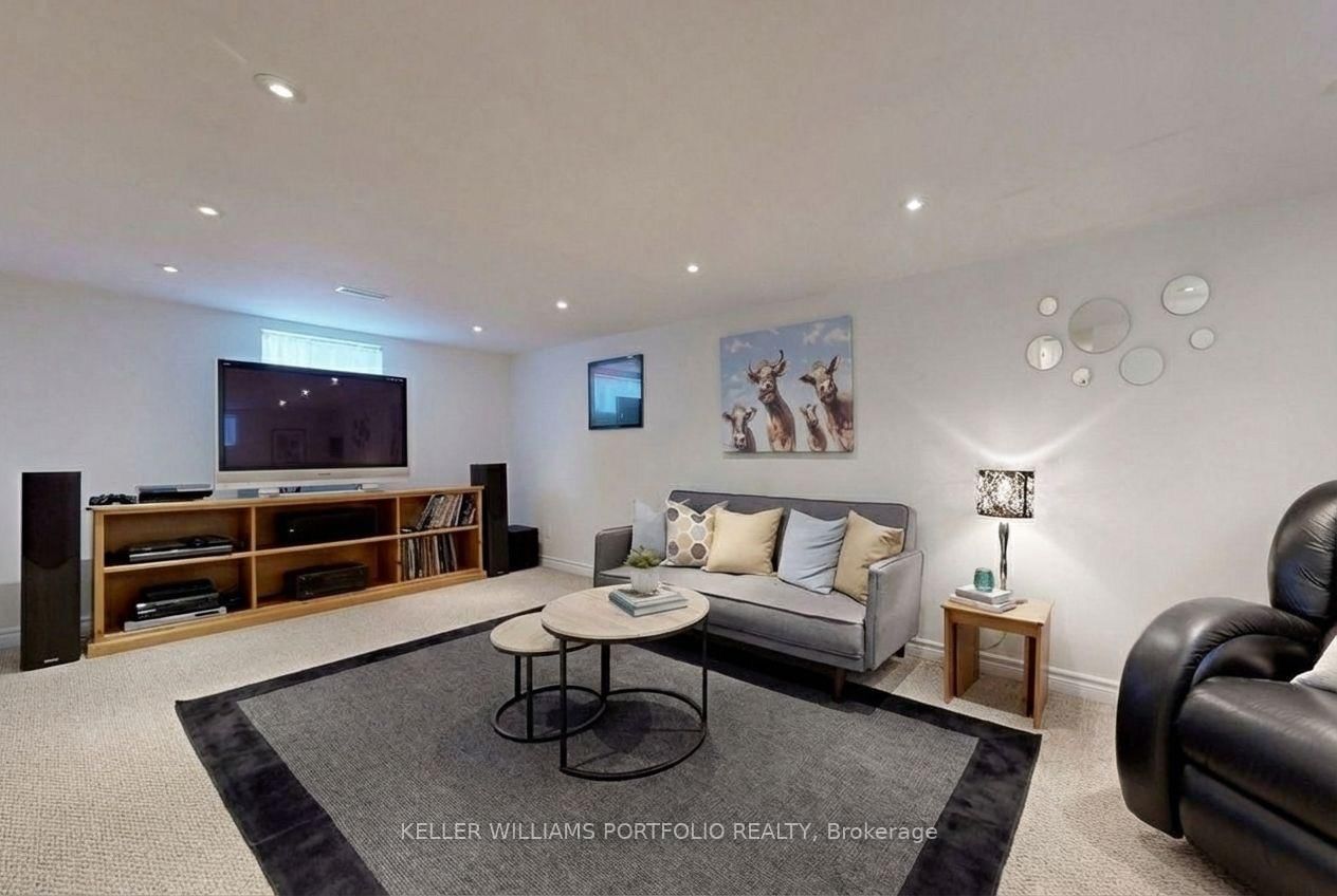 Detached House for sale at 49 Dolphin Drive, Toronto, Ontario, M1L 1N5 - Clairlea-Birchmount - MLS: E12922960