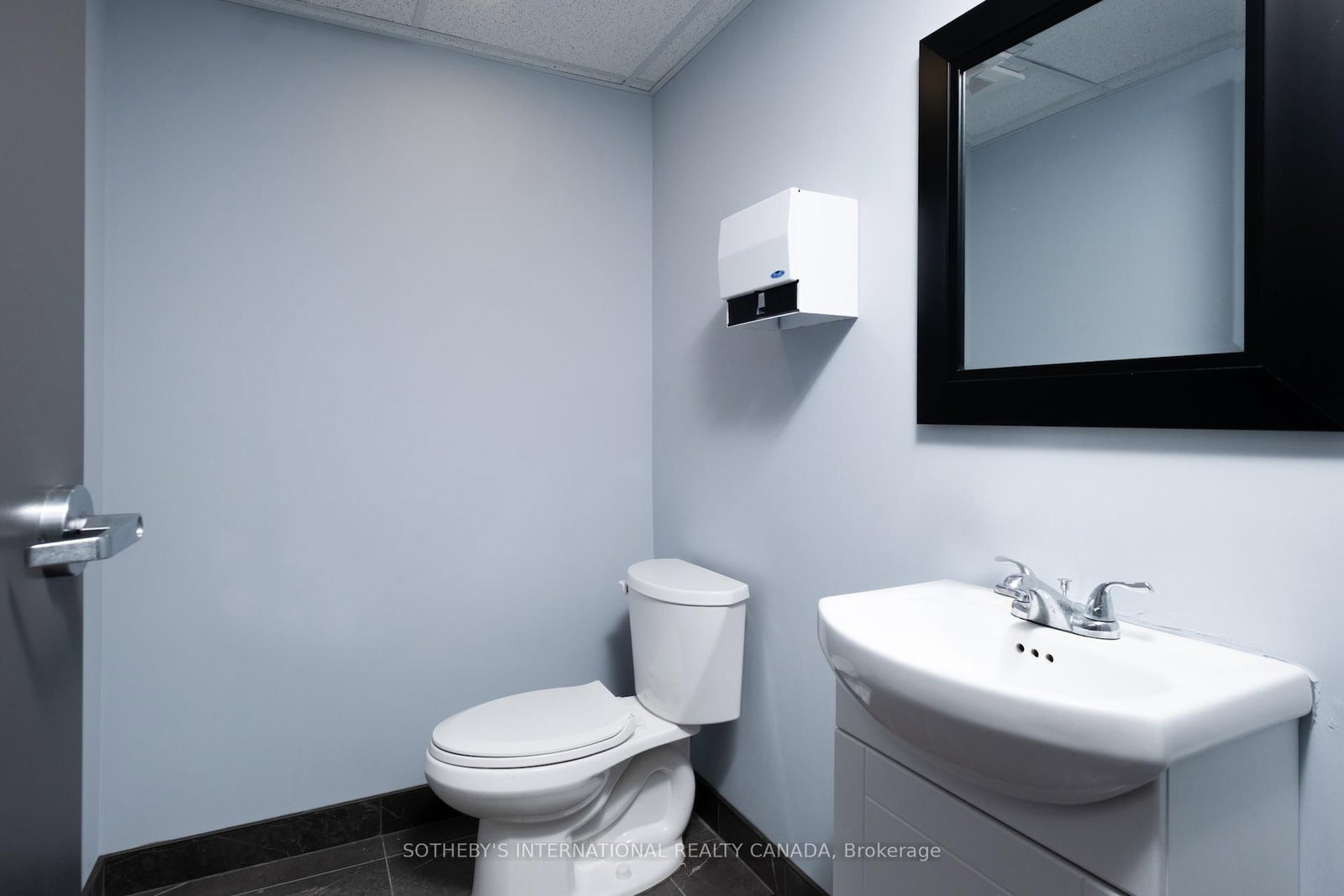 2927 Danforth Avenue, Unit Second Floor - Photo 13