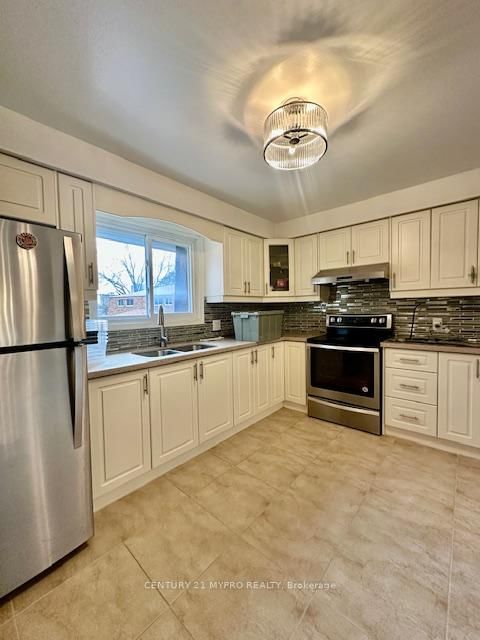 120 Beverly Glen Boulevard, Unit #61