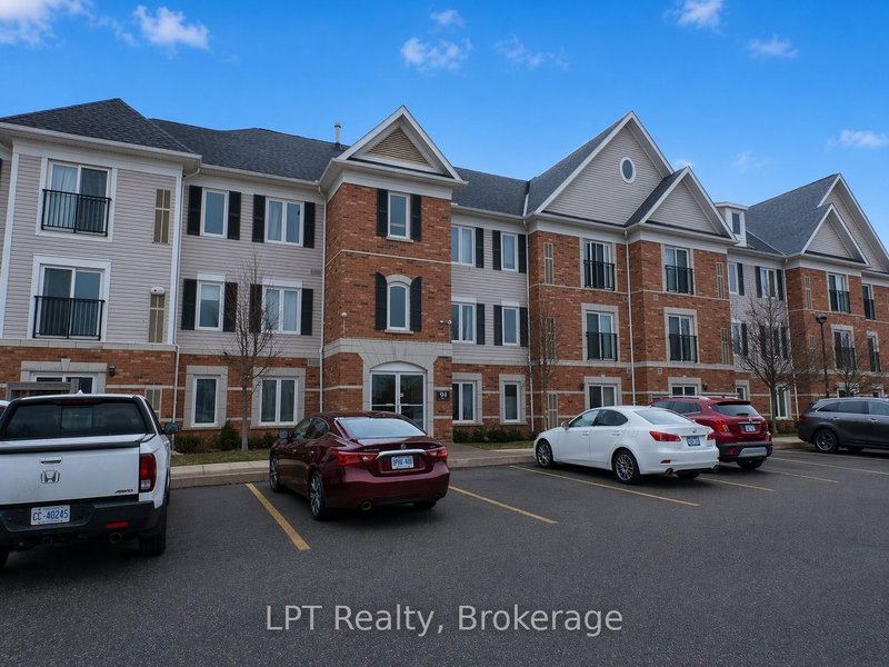 106 - 94 Aspen Springs Dr, Clarington, L1C 5N4 | Image 3