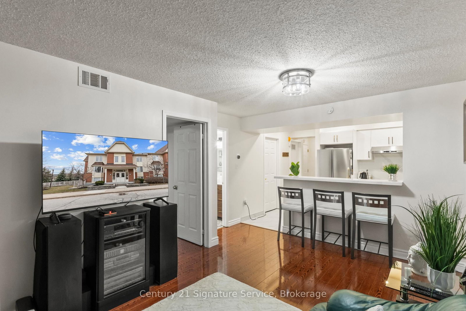 Townhouse for sale at 1-24 Petra Way, Whitby, Ontario, L1R 0A5 - Pringle Creek - MLS: E12925212