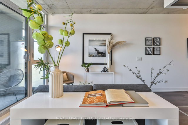 625 - 1190 Dundas Street E