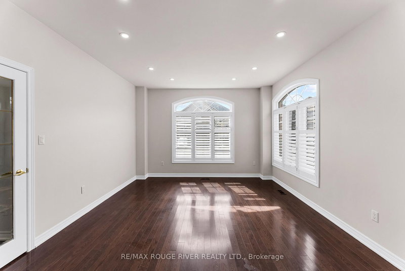 1784 Fairport Rd, Pickering, L1V 1T3 | Image 3