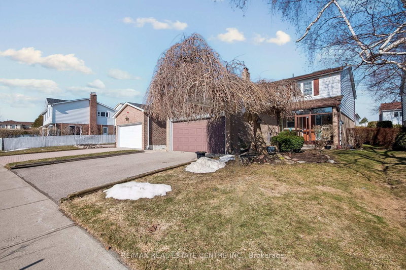 37 Statesman Sq, Toronto, M1S 4H7 | Image 2