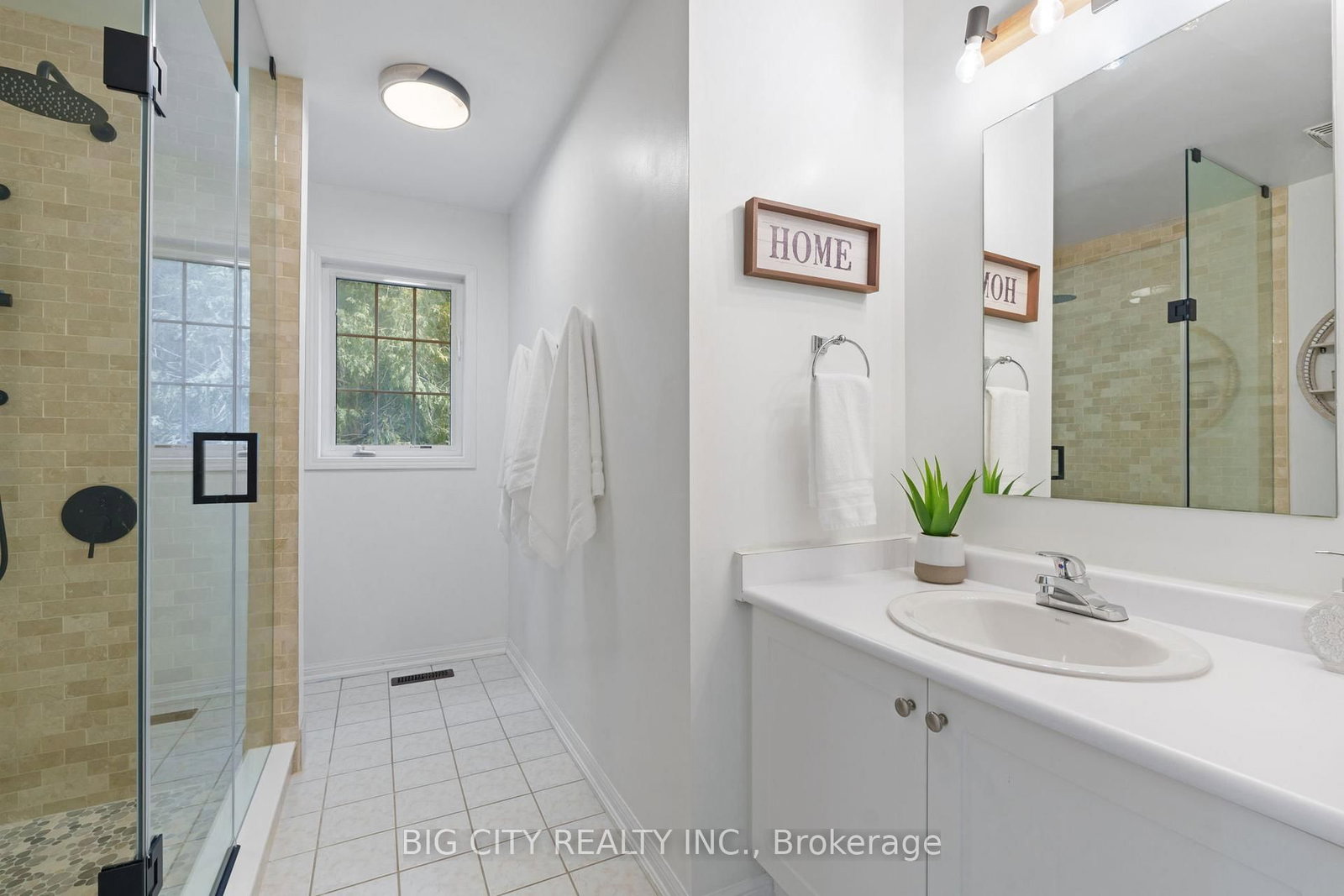 Townhouse for sale at 16 Amy Court, Whitby, Ontario, L1R 3N7 - Taunton North - MLS: E12926252