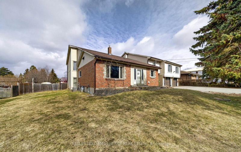 1704 Nash Rd, Clarington, L1E 2L8 | Image 2