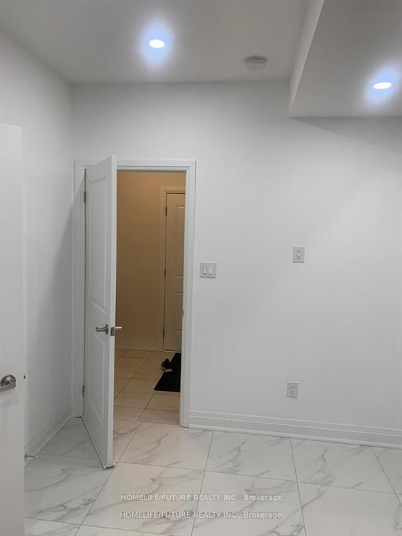Bsmt - 2623 Apricot Lane, Pickering, L1X 0M5 | Image 2