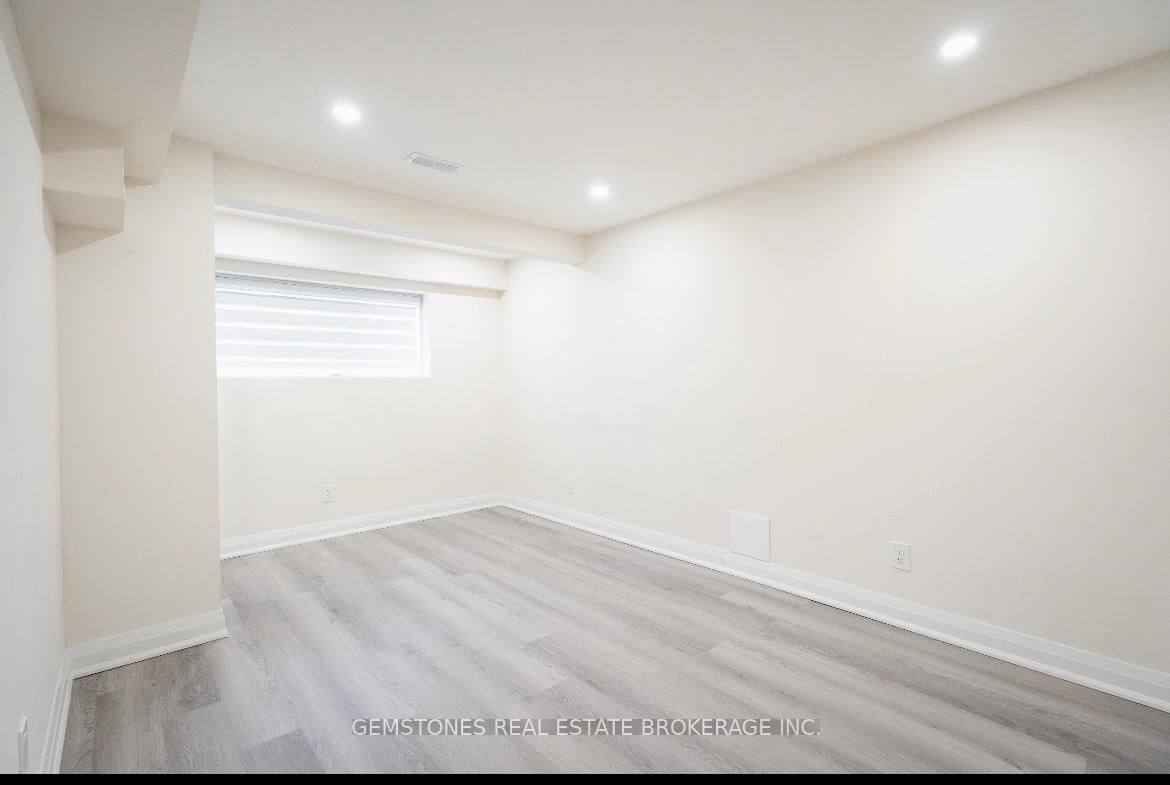 19 Stockell Crescent, Unit Basement - Photo 9