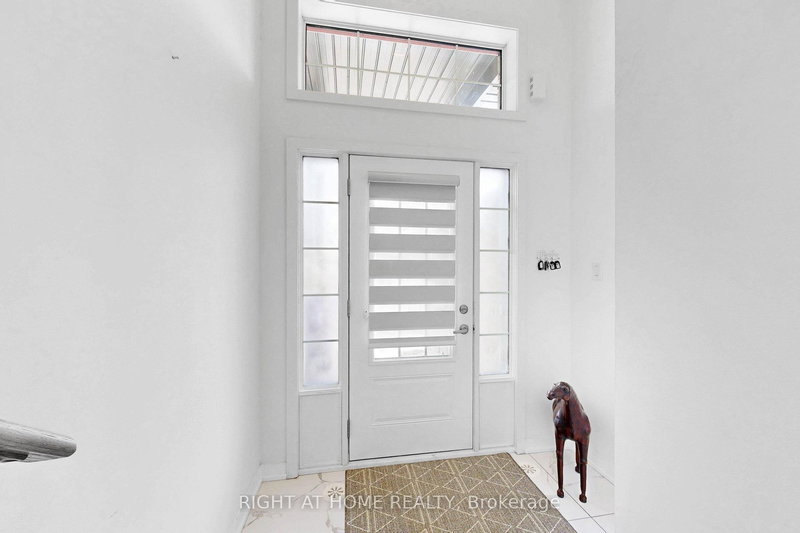 7 Selfridge Way, Whitby, L1N 0N9 | Image 3