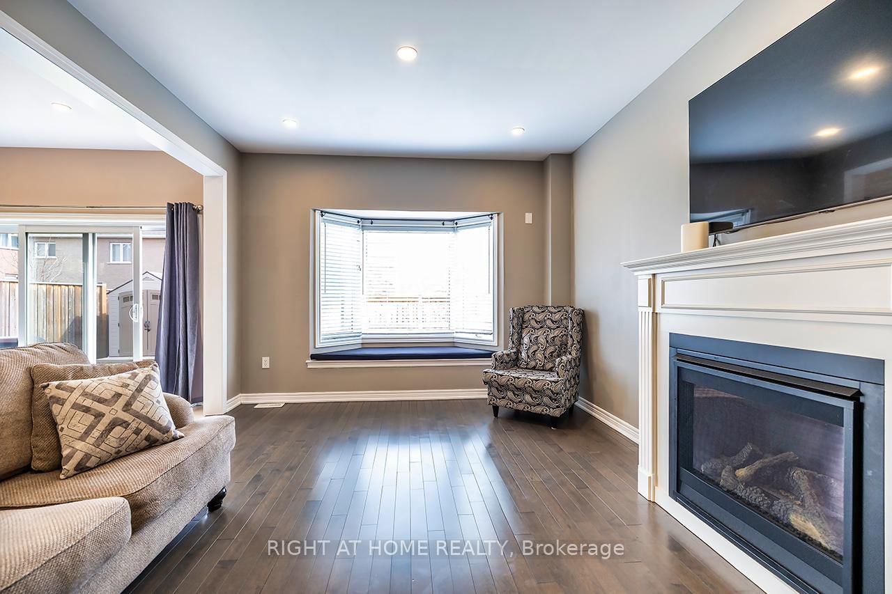 1663 Irvine Scott Street - Photo 18