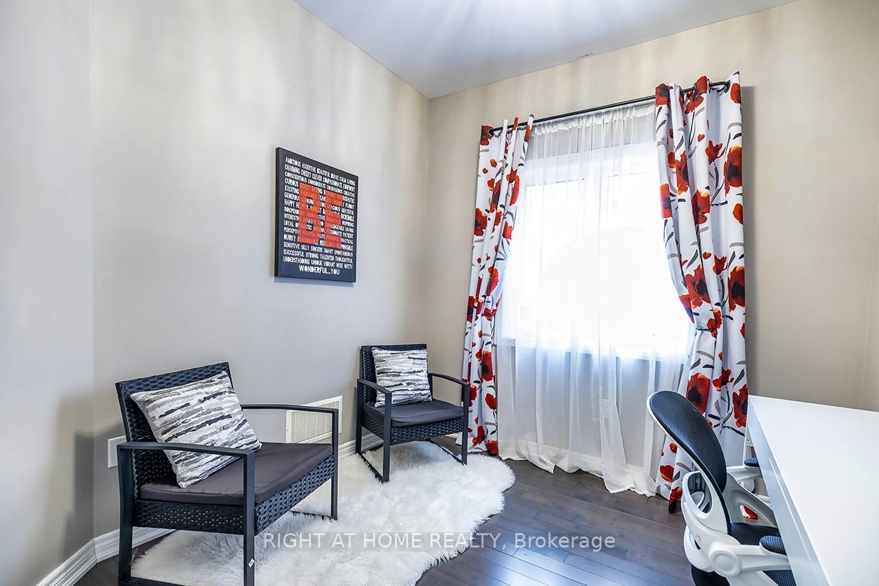 1663 Irvine Scott Street - Photo 5