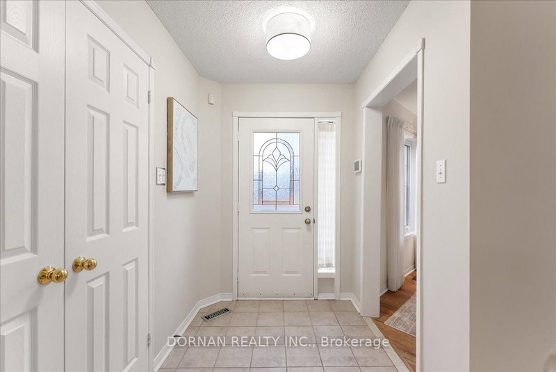 3 Bancroft Cres, Whitby, L1R 2E6 | Image 3