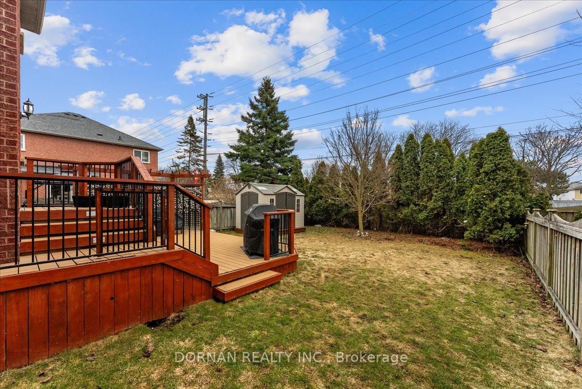 Detached House for sale at 3 Bancroft Crescent, Whitby, Ontario, L1R 2E6 - Williamsburg - MLS: E12927578