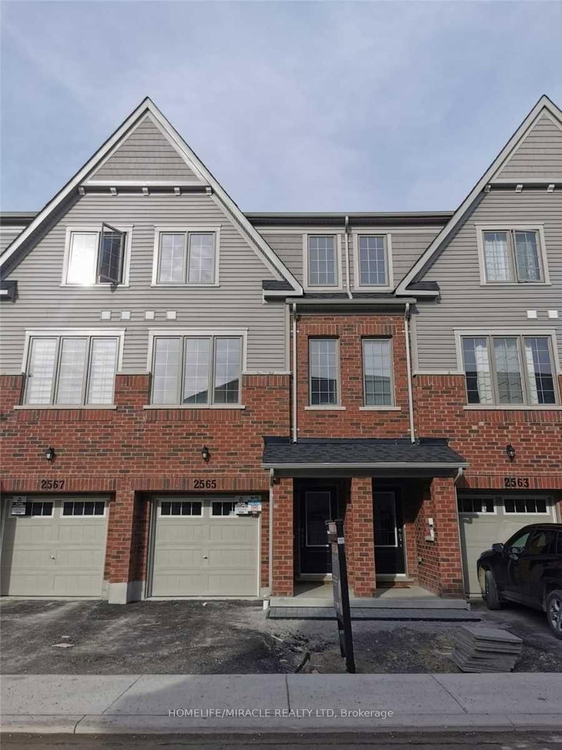 home for lease on 2565 Mojave Path