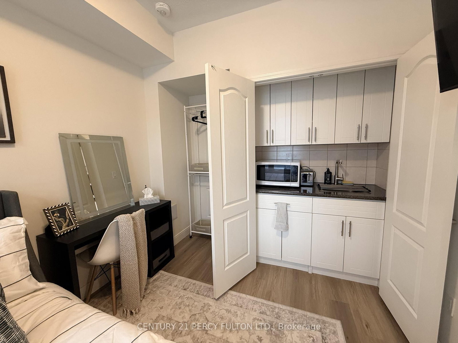 1411 Coral Springs Path, Unit Main - Photo 6