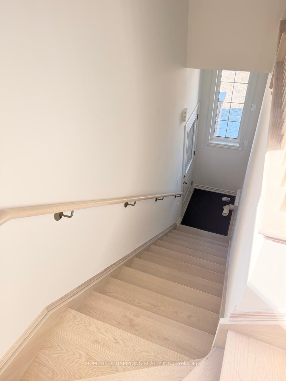 98 Donald Cameron Crescent - Photo 16