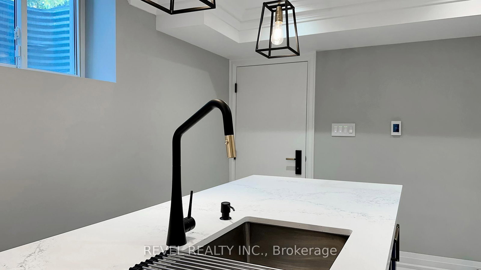 18 Schoolbridge Street, Unit Basement - Photo 19