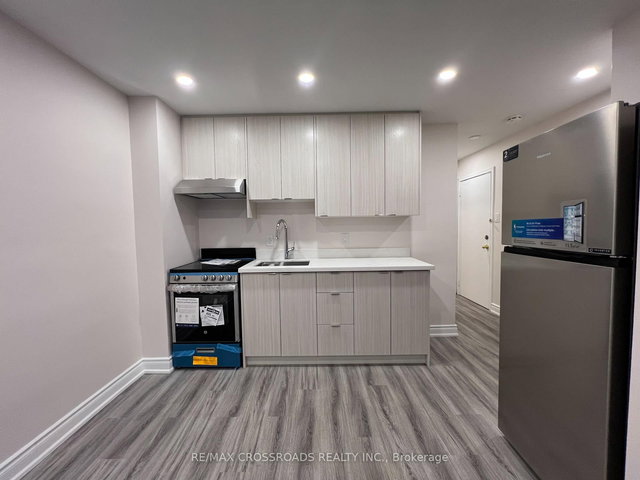 APT 1 - 1324B GERRARD Street E