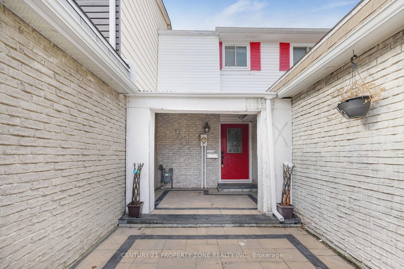 1669 Alwin Circ, Pickering, L1V 2W1 | Image 3