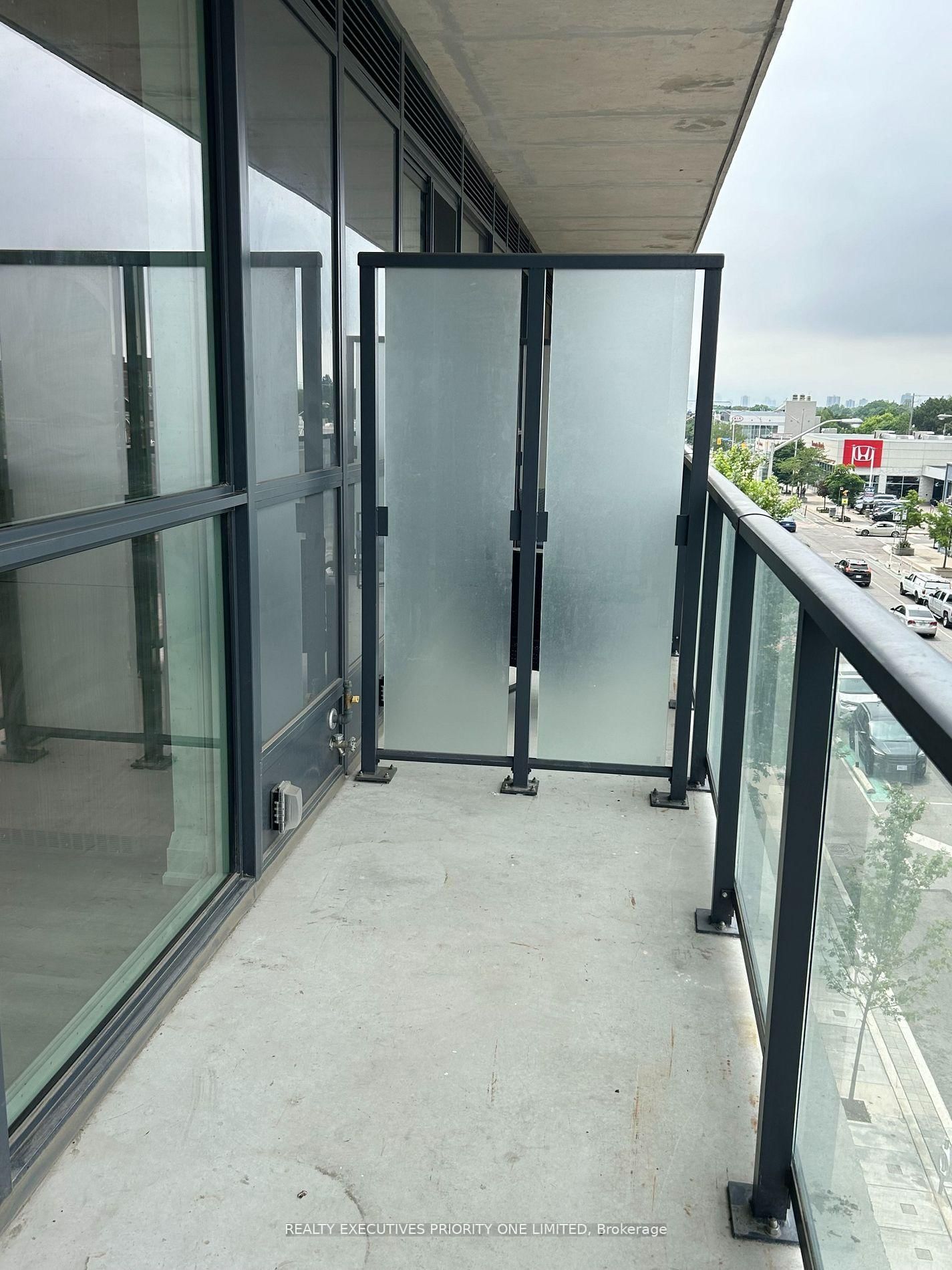 Condo for lease at 407-2369 Danforth Avenue, Toronto, Ontario, M4C 0B1 - East End-Danforth - MLS: E12931160