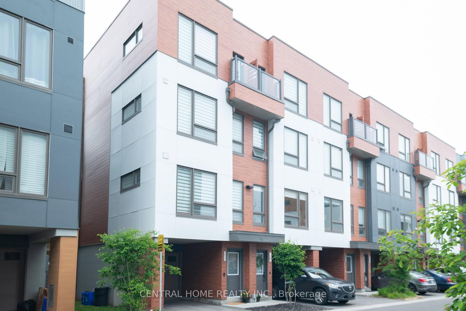 1625 Pleasure Valley Path N