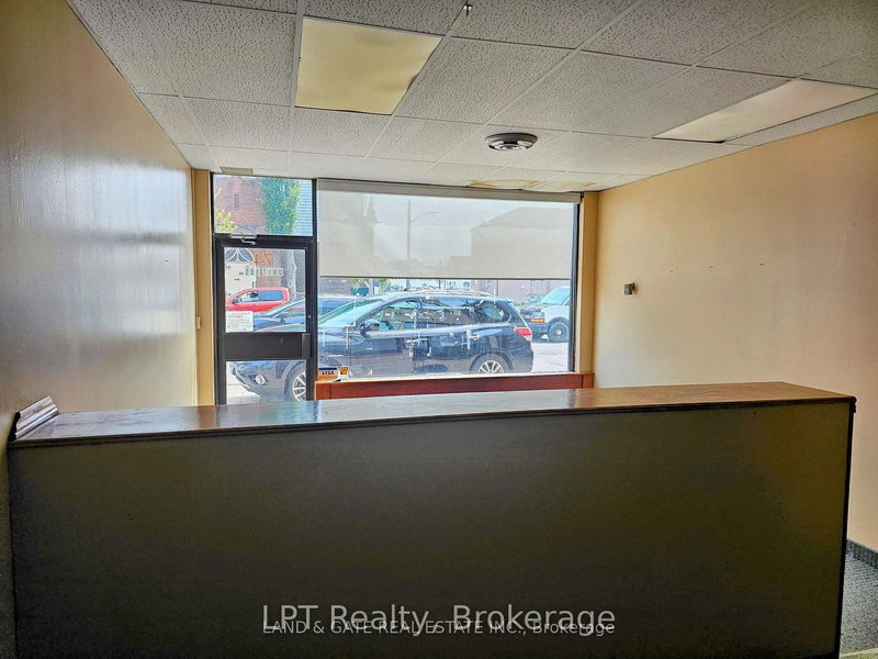 101 - 74 Simcoe St S, Oshawa, L1H 4G6 | Image 2