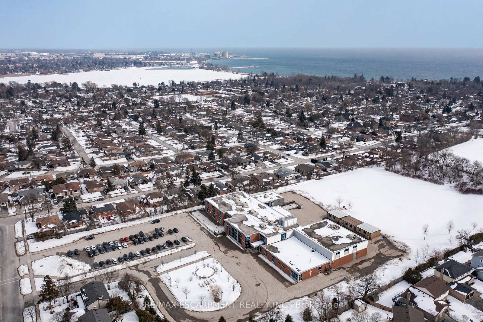 Detached House for sale at 777 Hillcrest Road, Pickering, Ontario, L1W 2P5 - West Shore - MLS: E12931700