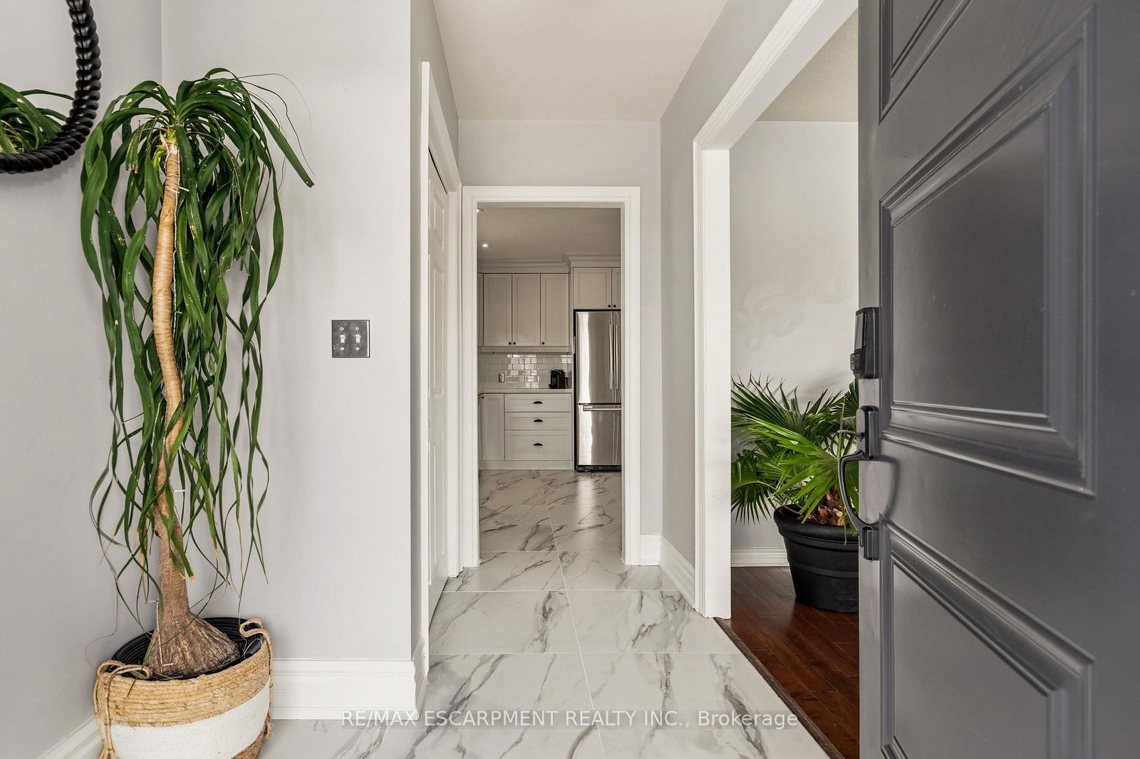 Detached House for sale at 777 Hillcrest Road, Pickering, Ontario, L1W 2P5 - West Shore - MLS: E12931700