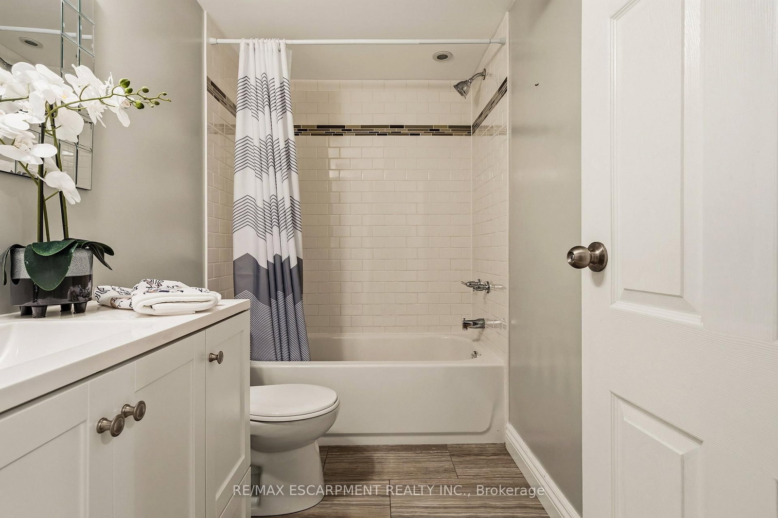 Detached House for sale at 777 Hillcrest Road, Pickering, Ontario, L1W 2P5 - West Shore - MLS: E12931700