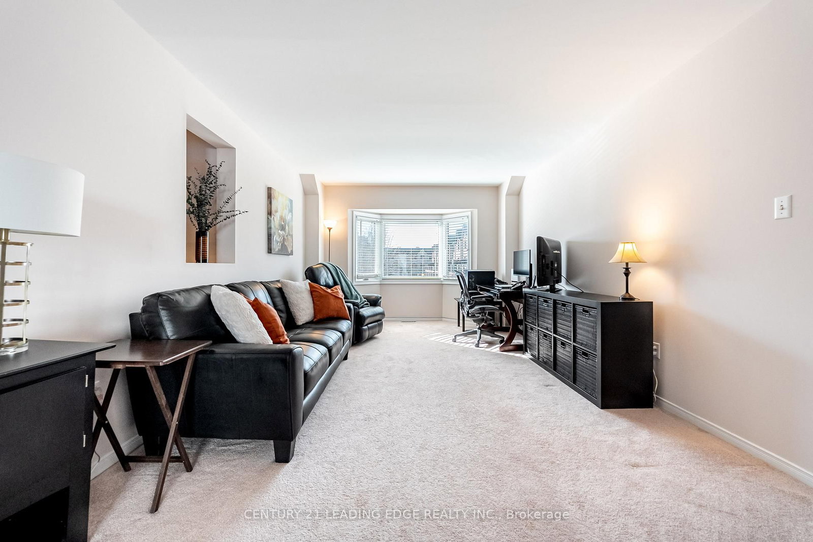 Townhouse for sale at 308 SPARROW Circle, Pickering, Ontario, L1V 6Y3 - Highbush - MLS: E12931896