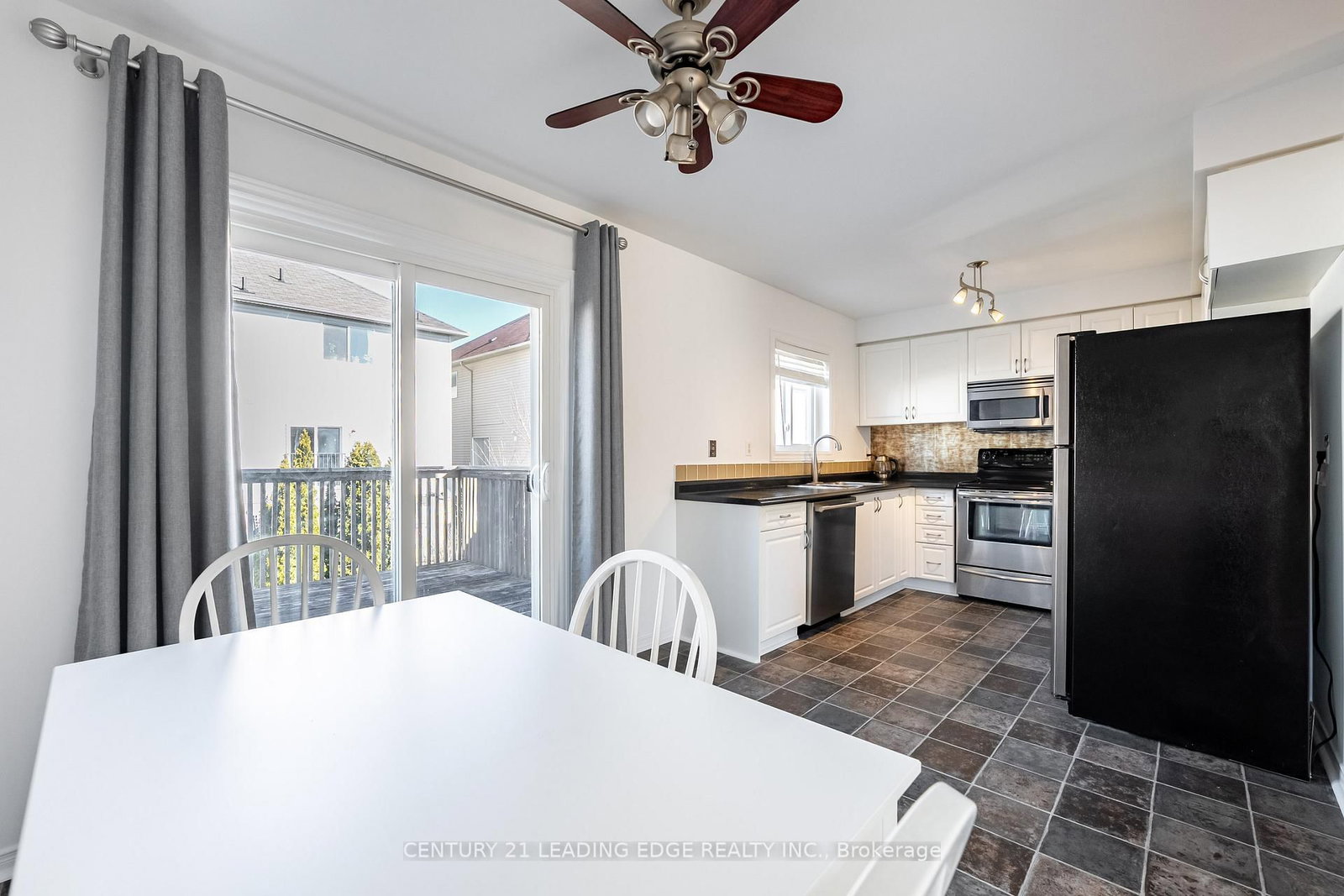 Townhouse for sale at 308 SPARROW Circle, Pickering, Ontario, L1V 6Y3 - Highbush - MLS: E12931896