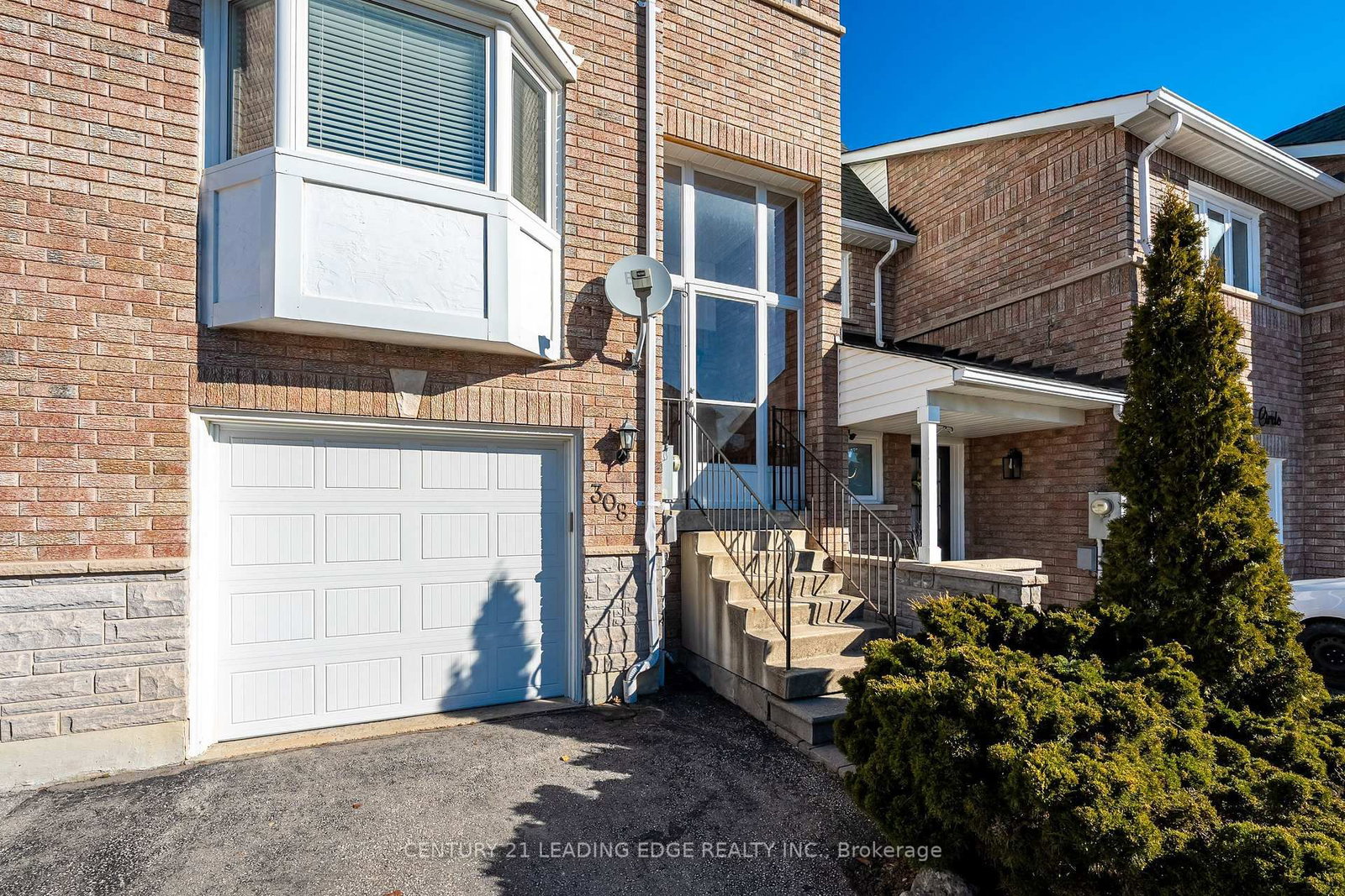 Townhouse for sale at 308 SPARROW Circle, Pickering, Ontario, L1V 6Y3 - Highbush - MLS: E12931896