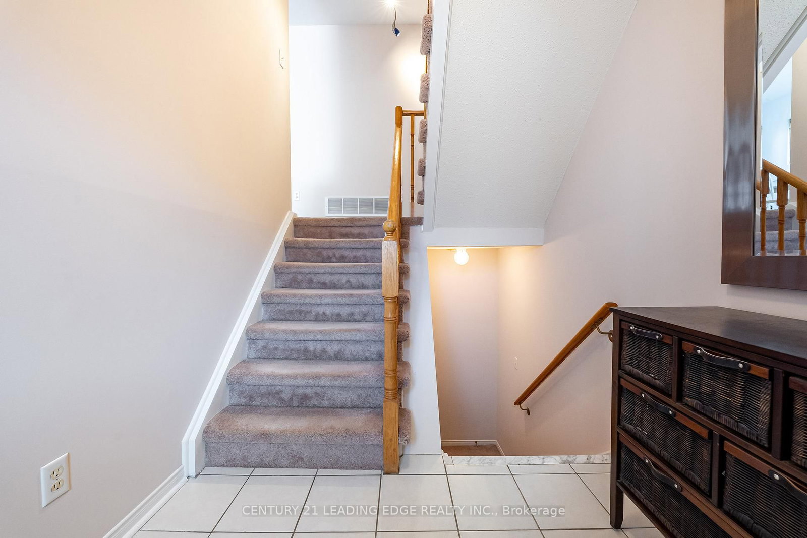 Townhouse for sale at 308 SPARROW Circle, Pickering, Ontario, L1V 6Y3 - Highbush - MLS: E12931896