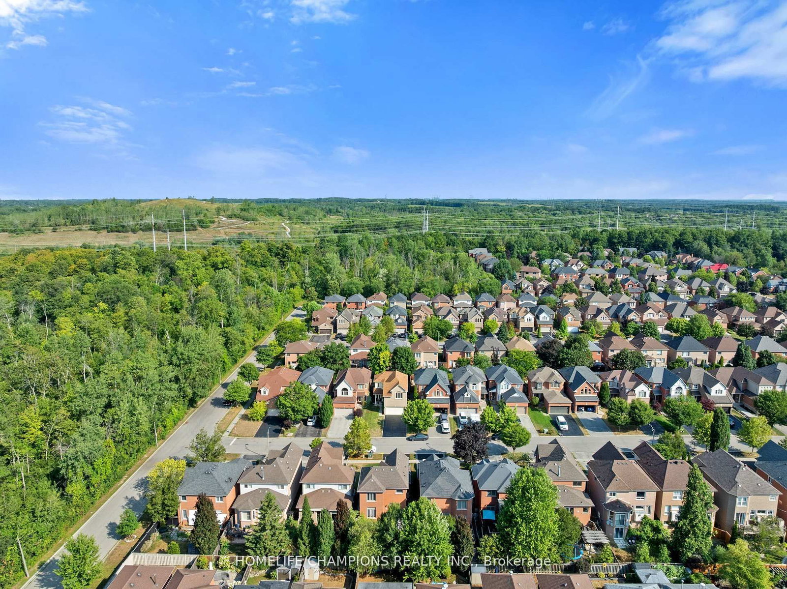 Detached House for sale at 104 Secord Street, Pickering, Ontario, L1V 6V6 - Highbush - MLS: E12932322