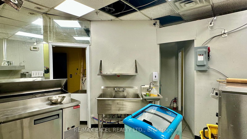 109 - 2425 Eglinton Ave E, Toronto, M1K 5G8 | Image 3