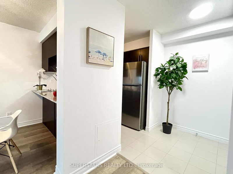 2411 - 50 Town Centre Crt, Toronto, M1P 0A9 | Image 2