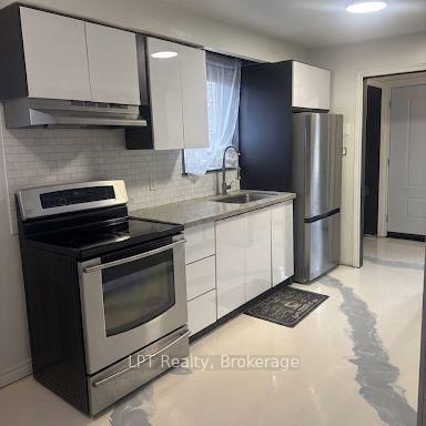 Detached House for sale at 7 Briarbluff Avenue, Toronto, Ontario, M1E 3H2 - West Hill - MLS: E12932978