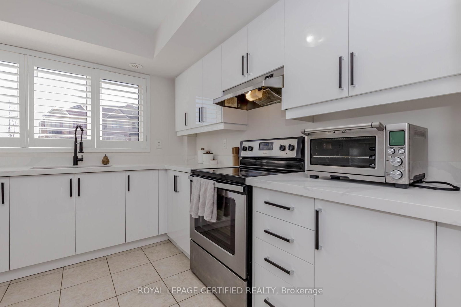 Townhouse for sale at 91 Aquatic Ballet Path, Oshawa, Ontario, L1L 0K6 - Windfields - MLS: E12933094