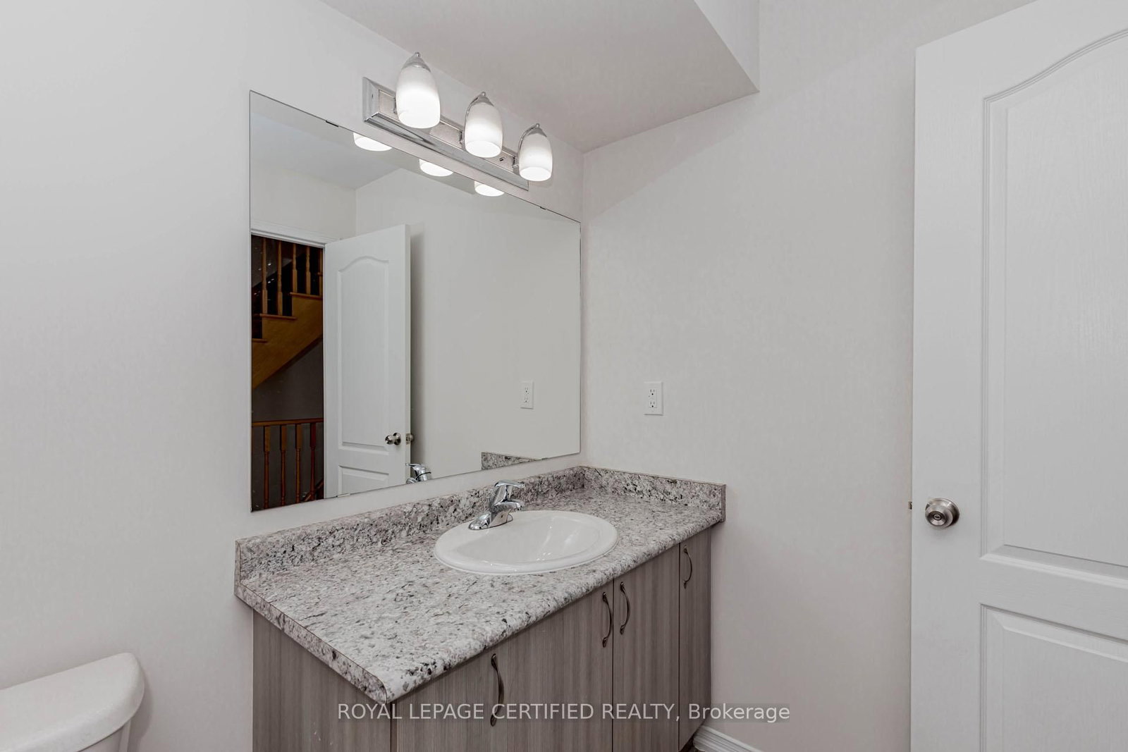 Townhouse for sale at 91 Aquatic Ballet Path, Oshawa, Ontario, L1L 0K6 - Windfields - MLS: E12933094