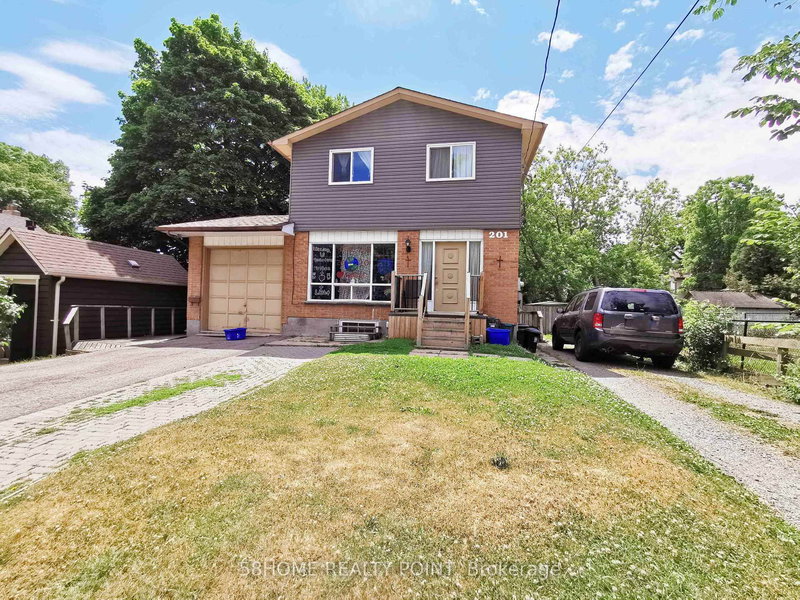 home for lease on 201 Burns Street W