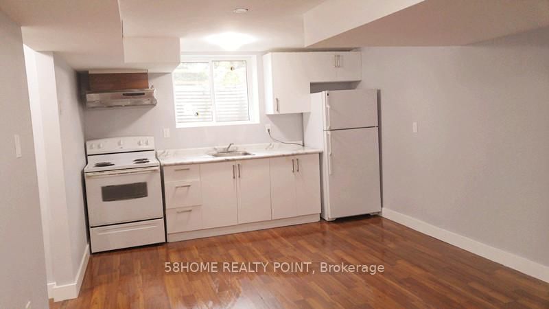 201 Burns St W, Whitby, L1N 6G5 | Image 2