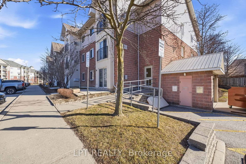 107 - 83 Aspen Springs Dr, Clarington, L1C 5J7 | Image 3
