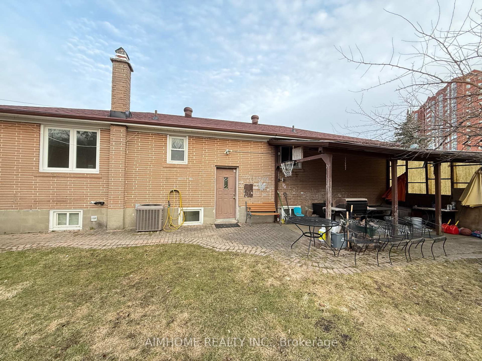 Detached House for lease at 2 Khartoum Avenue, Toronto, Ontario, M1K 3X9 - Eglinton East - MLS: E12933650