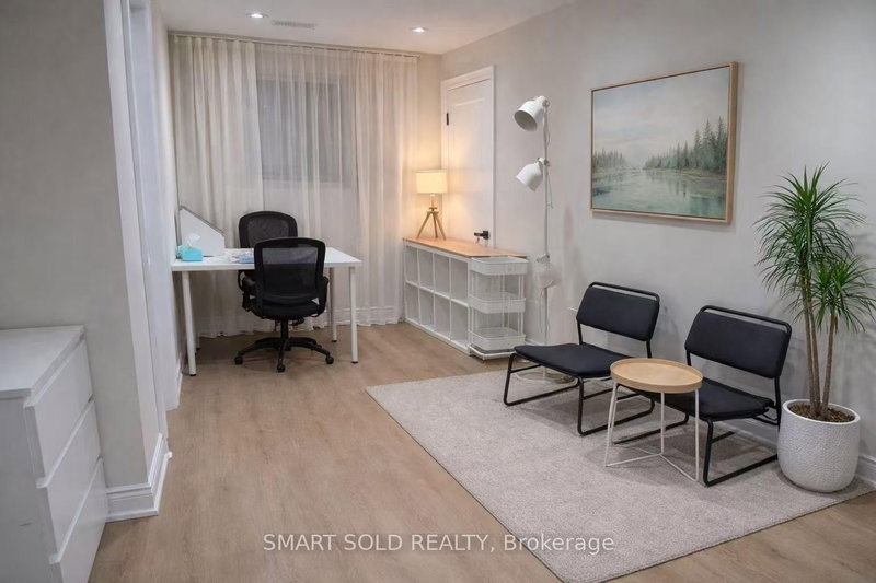 home for lease on 6 Ridware Crescent